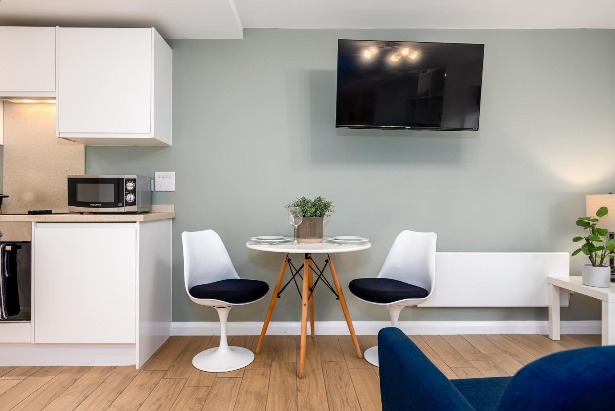 Alison Court Apartment Bristol Exterior photo